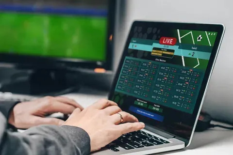 quando a stake paga o bonus mensal 